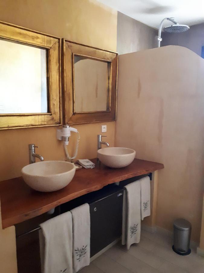 Mas Saint-Joseph Bed & Breakfast Fontvieille Exterior foto